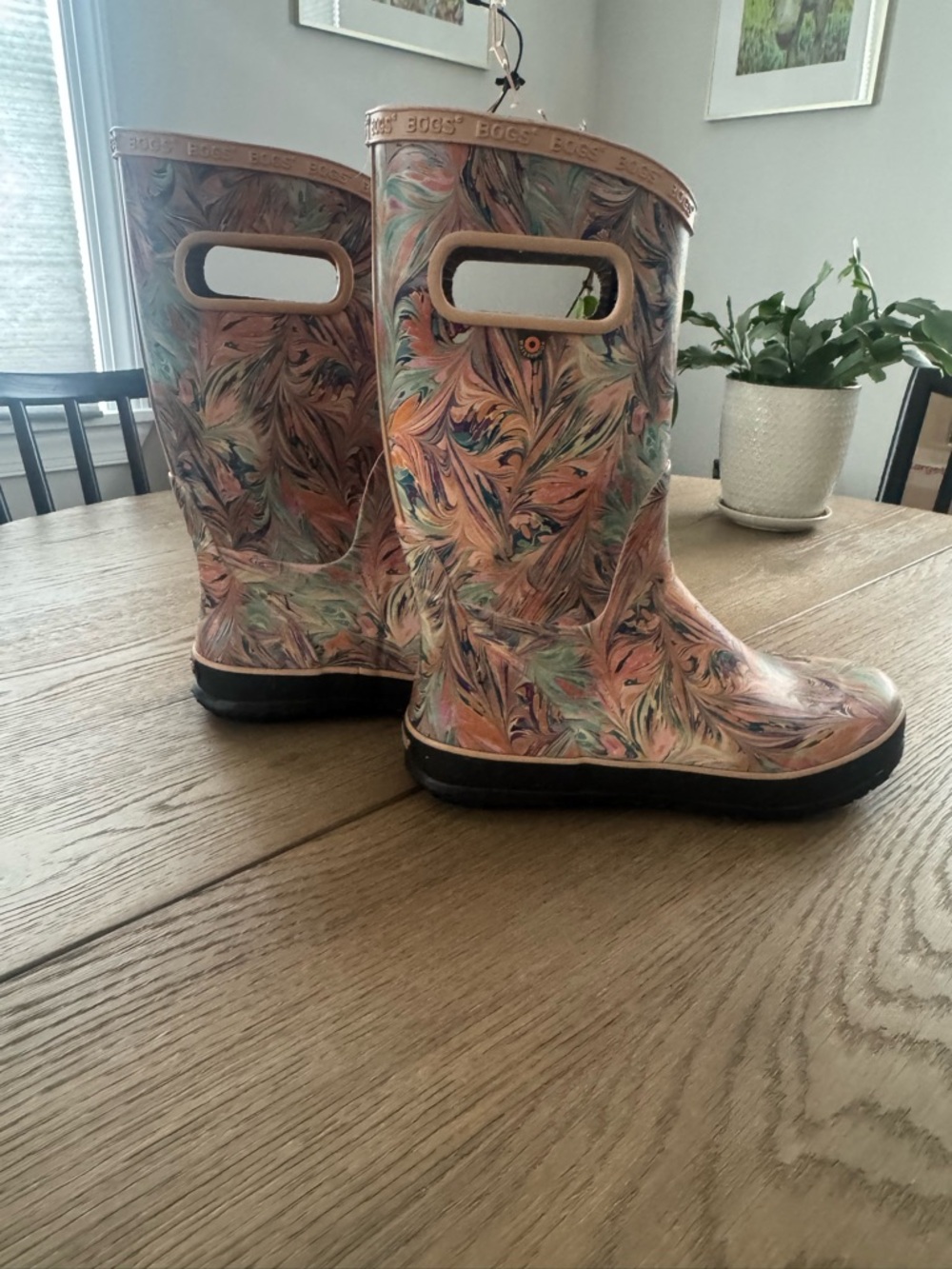 Kids Multi-Color Patterned Rain Boots - Picture 5 of 10